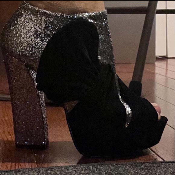 COPY - Glitter booties - Picture 6 of 6